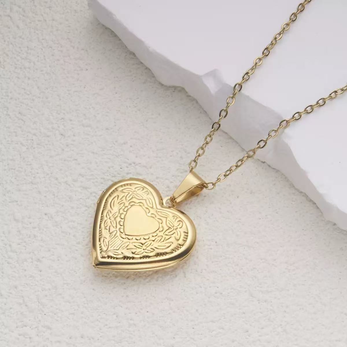 Pendentifs en forme de cœur ro - Heart Locket Necklace Photo avis et prix