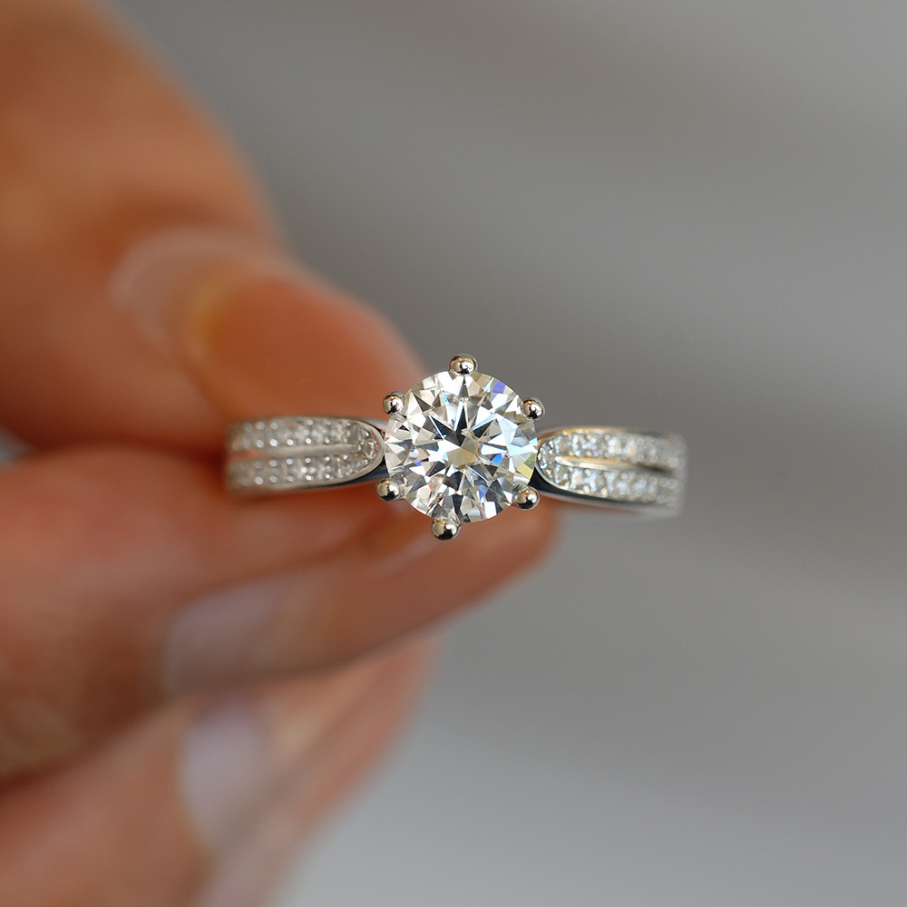 Bague de fiançailles classique - Moissanite Engagement Ring 1 Carat avis et prix